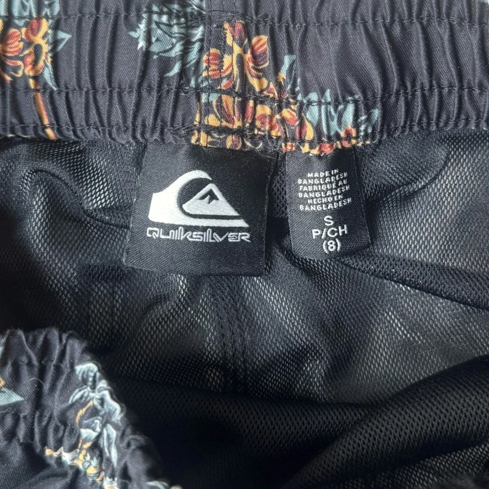 Quiksilver Boys Tropical Palm Tree Island Print Swim Trunks Size S (8)
